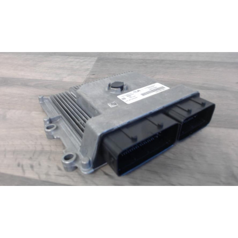 Calculateur moteur PEUGEOT 3008 2 PHASE 2 d’occasion