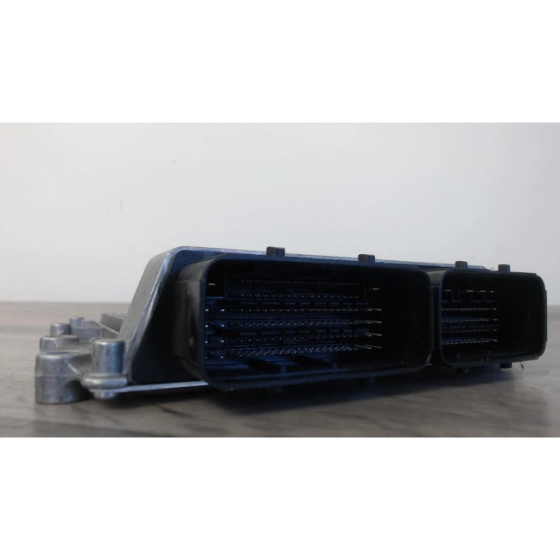 Calculateur moteur PEUGEOT 3008 2 PHASE 2 d’occasion