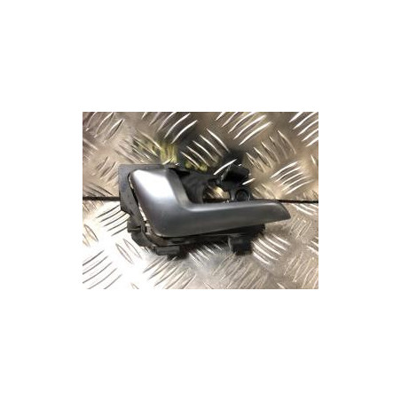 Poignee interieur avant gauche KIA RIO 3 PHASE 2 d’occasion