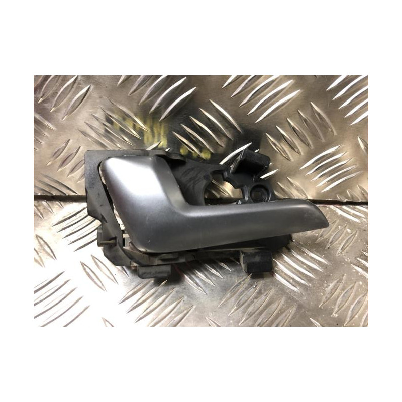 Poignee interieur avant gauche KIA RIO 3 PHASE 2 d’occasion