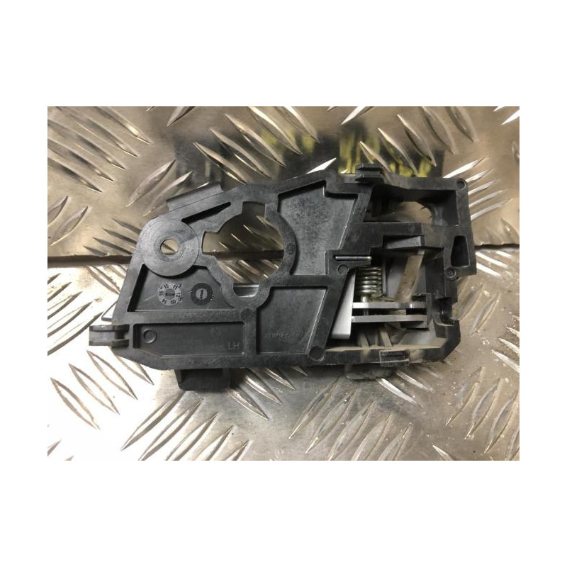 Poignee interieur avant gauche KIA RIO 3 PHASE 2 d’occasion