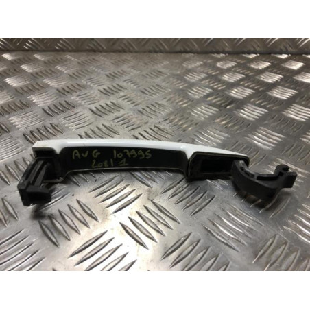 Poignee porte avant gauche PEUGEOT 208 1 PHASE 1 d’occasion