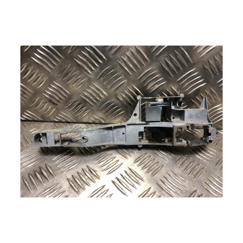 Support poignee porte avant gauche PEUGEOT 208 1 PHASE 1 d’occasion