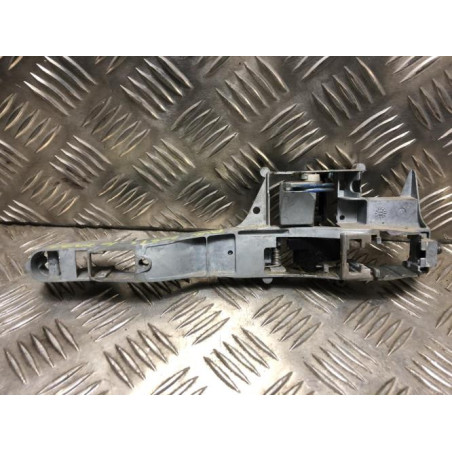 Support poignee porte avant gauche PEUGEOT 208 1 PHASE 1 d’occasion