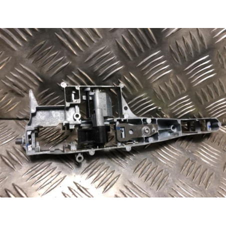 Support poignee porte avant gauche PEUGEOT 208 1 PHASE 1 d’occasion