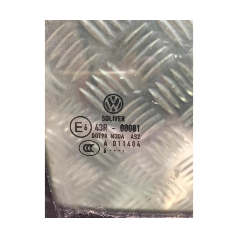 Vitre arriere droit VOLKSWAGEN PASSAT 5 d’occasion