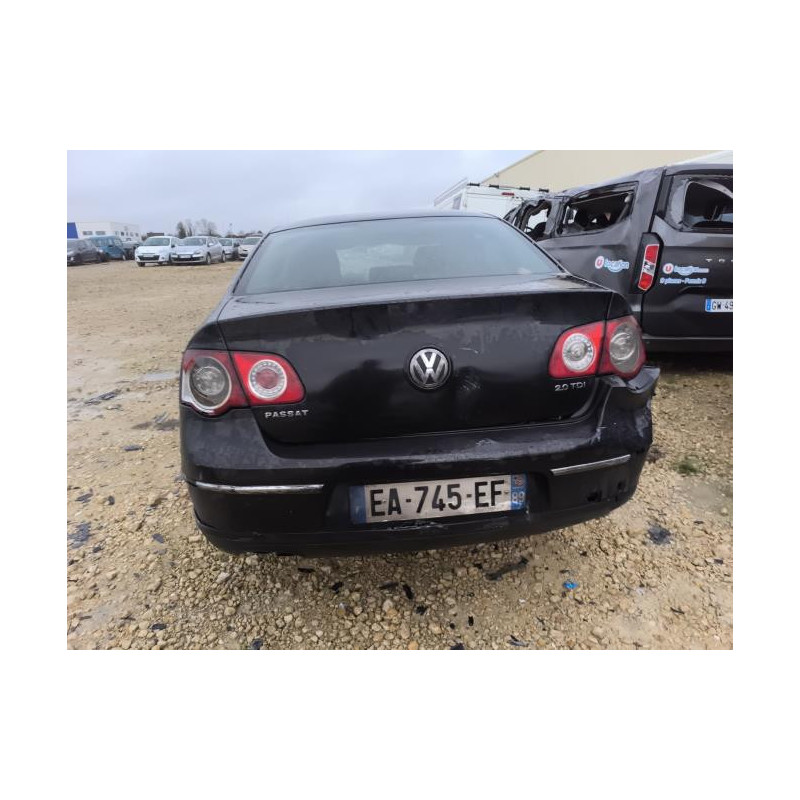 Vitre arriere droit VOLKSWAGEN PASSAT 5 d’occasion