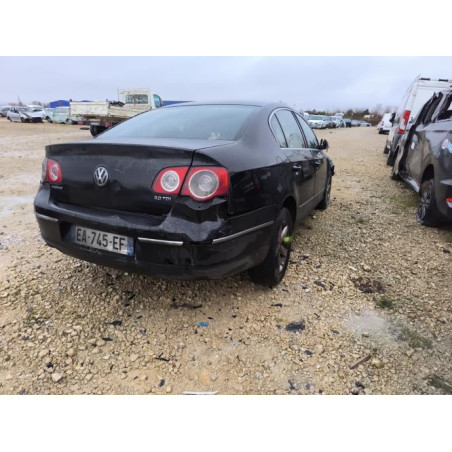 Vitre arriere droit VOLKSWAGEN PASSAT 5 d’occasion
