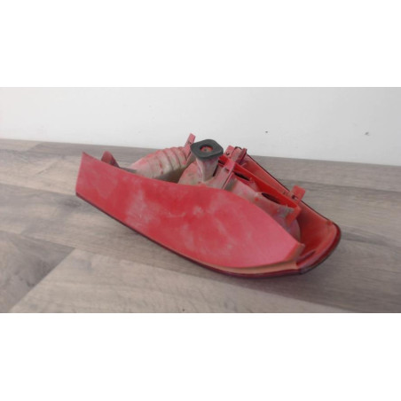 Feu arriere principal droit (feux) RENAULT CLIO 2 PHASE 2 d’occasion