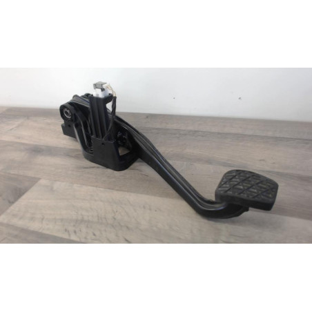 Pedale de frein MERCEDES CLASSE A 176 PHASE 1 d’occasion