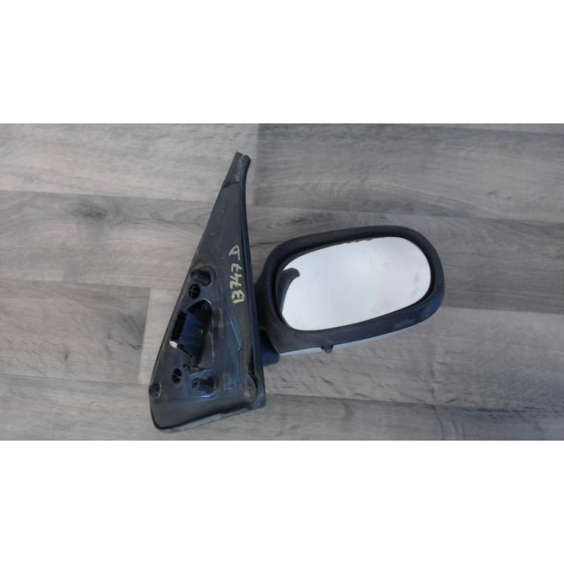 Retroviseur droit RENAULT CLIO 2 PHASE 2 d’occasion