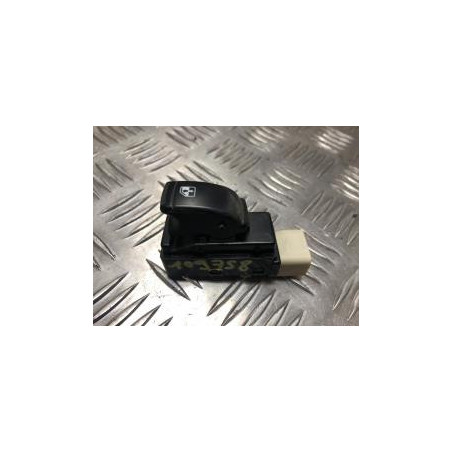 Interrupteur de leve vitre avant droit KIA RIO 3 PHASE 2 d’occasion