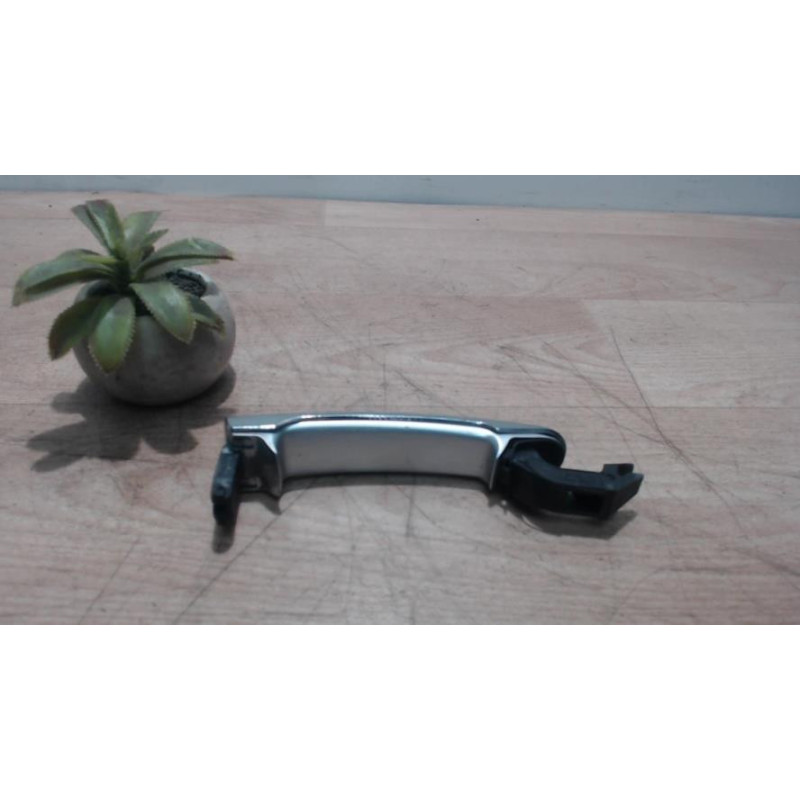 Poignee porte avant droit SEAT IBIZA 3 PHASE 2 d’occasion
