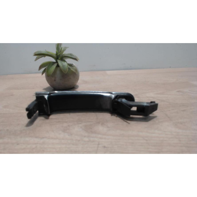 Poignee porte avant gauche SEAT IBIZA 3 PHASE 2 d’occasion