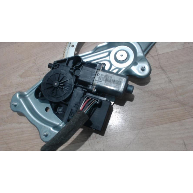 Moteur leve vitre avant droit RENAULT SCENIC 3 PHASE 1 d’occasion