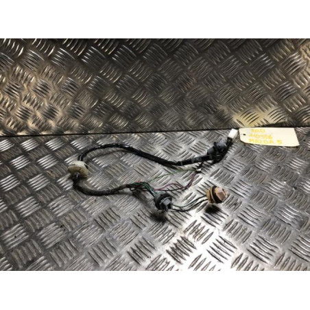 Platine feu arriere droit MAZDA 5 1 PHASE 1 d’occasion