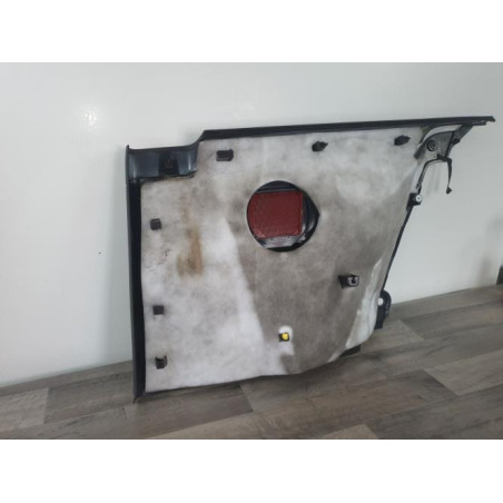 Garniture laterale arriere gauche AUDI A3 2 PHASE 1 d’occasion