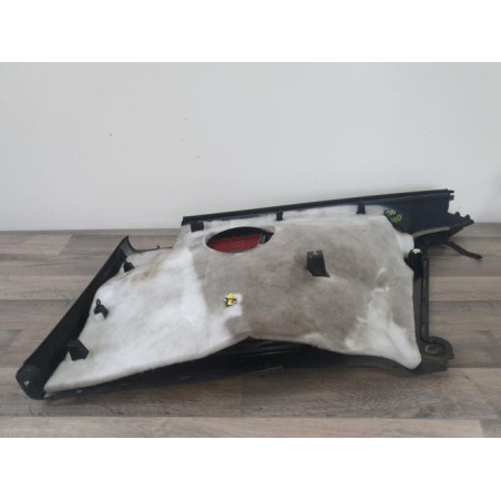 Garniture laterale arriere gauche AUDI A3 2 PHASE 1 d’occasion