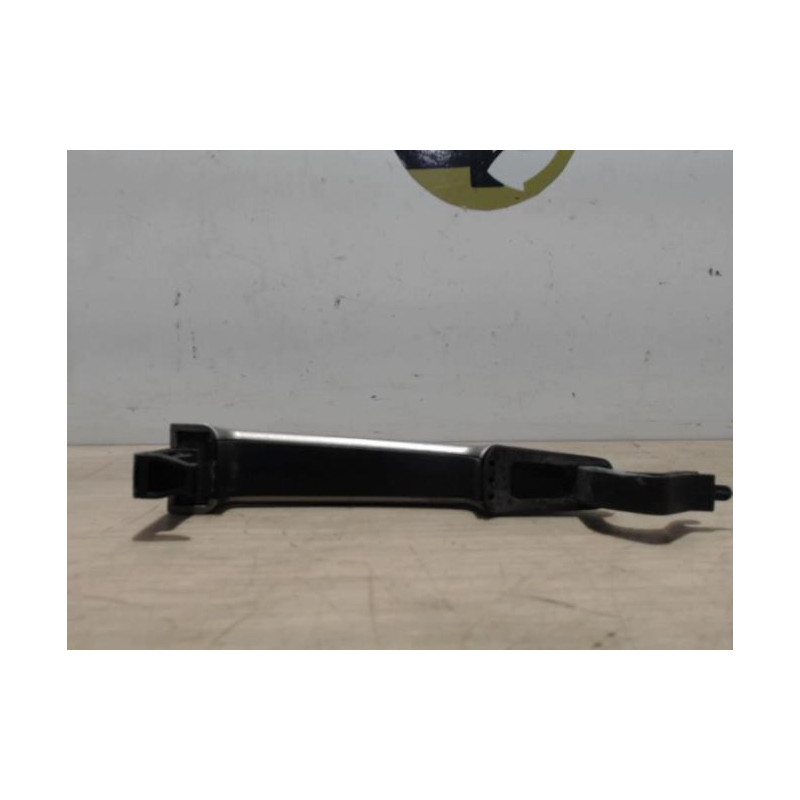 Poignee porte avant gauche PEUGEOT 5008 1 PHASE 1 d’occasion