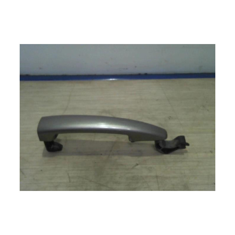 Poignee porte avant droit PEUGEOT 5008 1 PHASE 1 d’occasion