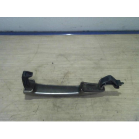 Poignee porte avant droit PEUGEOT 5008 1 PHASE 1 d’occasion