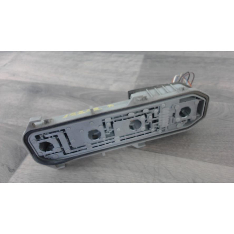 Platine feu arriere droit RENAULT CLIO 2 PHASE 2 d’occasion