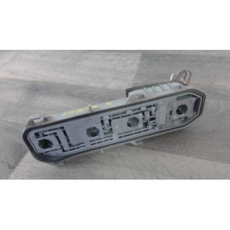 Platine feu arriere droit RENAULT CLIO 2 PHASE 2 d’occasion