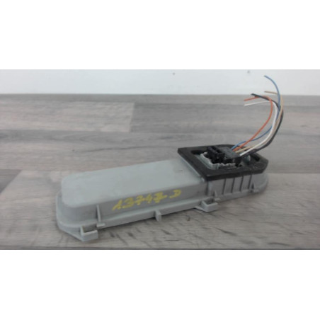Platine feu arriere droit RENAULT CLIO 2 PHASE 2 d’occasion