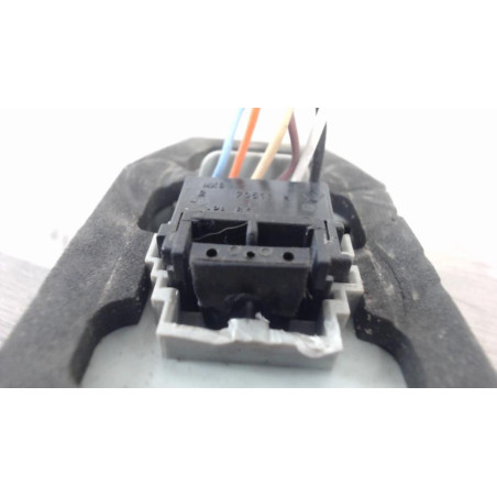 Platine feu arriere droit RENAULT CLIO 2 PHASE 2 d’occasion