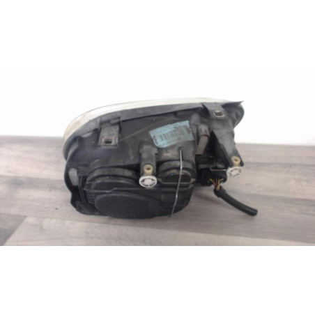 Optique avant principal gauche (feux)(phare) VOLKSWAGEN GOLF 4 d’occasion