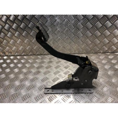Pedale d'embrayage KIA RIO 3 PHASE 2 d’occasion