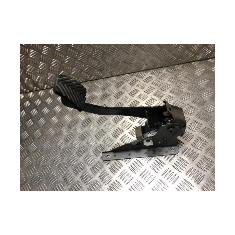 Pedale d'embrayage KIA RIO 3 PHASE 2 d’occasion