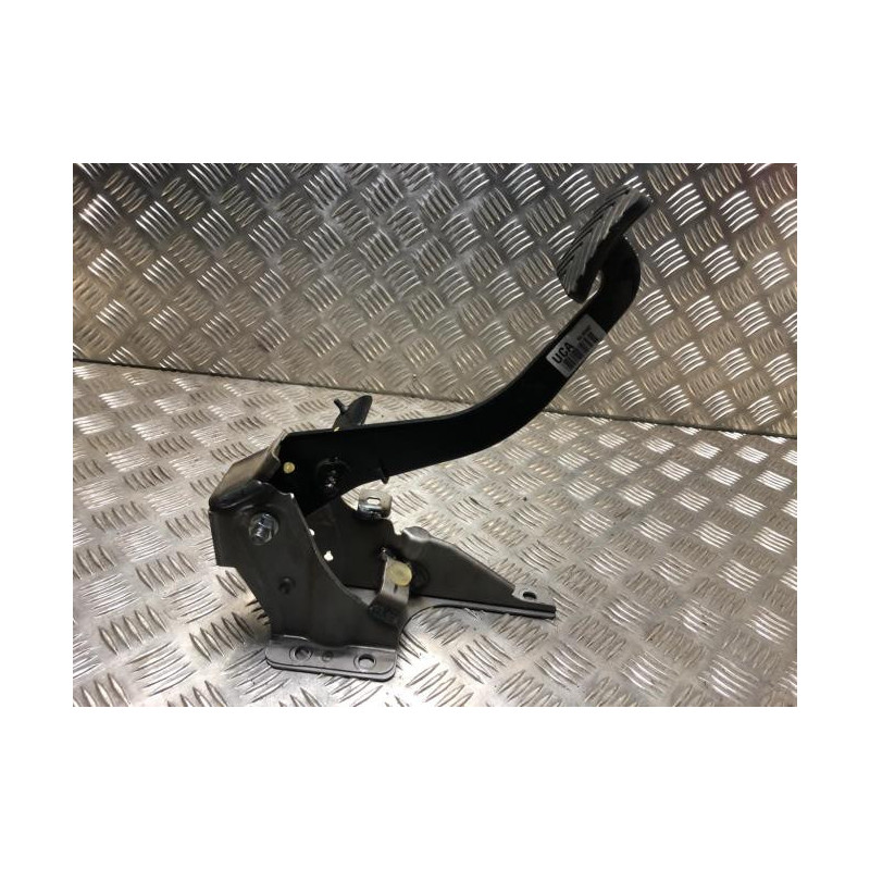 Pedale d'embrayage KIA RIO 3 PHASE 2 d’occasion