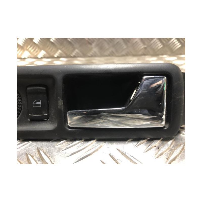 Poignee interieur arriere droit VOLKSWAGEN GOLF 4 d’occasion