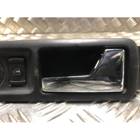 Poignee interieur arriere droit VOLKSWAGEN GOLF 4 d’occasion