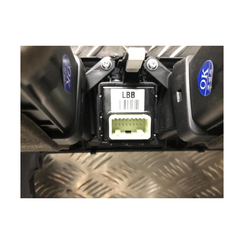 Aerateur tableau de bord KIA RIO 3 PHASE 2 d’occasion
