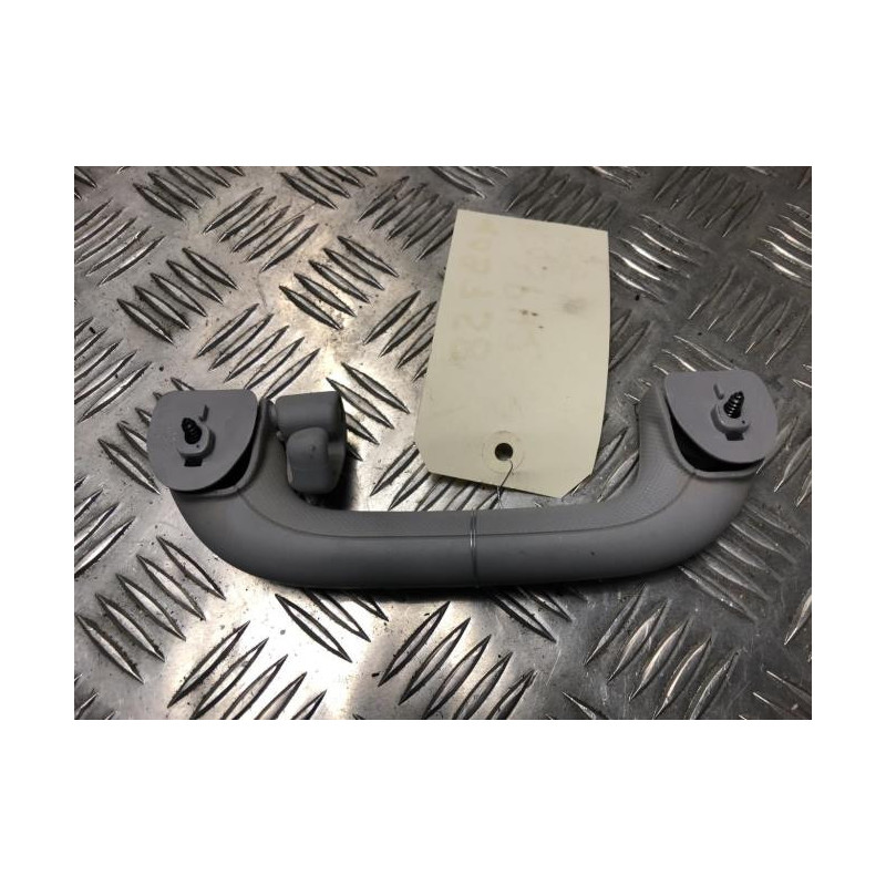 Poignee de maintien arriere gauche KIA RIO 3 PHASE 2 d’occasion