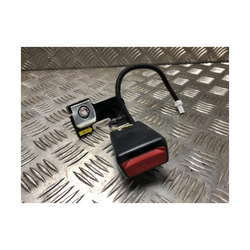 Attache ceinture arriere gauche KIA RIO 3 PHASE 2 d’occasion