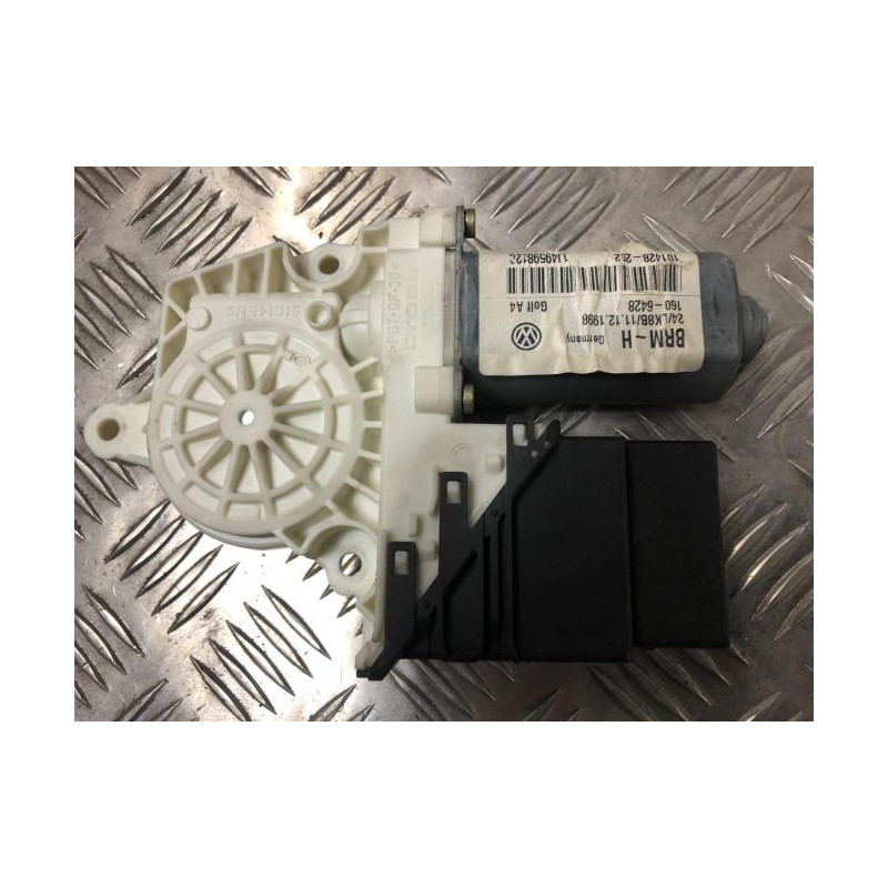Moteur leve vitre arriere droit VOLKSWAGEN GOLF 4 d’occasion
