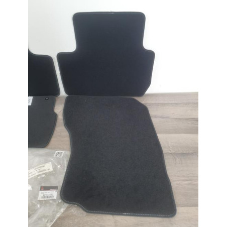 Tapis de sol MITSUBISHI OUTLANDER 3 d’occasion