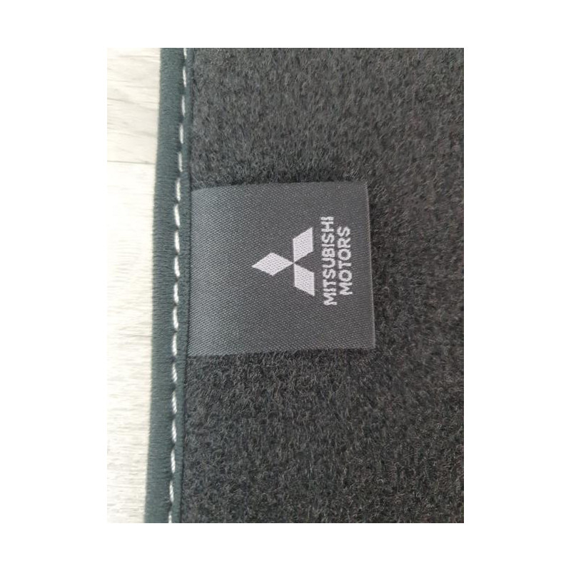 Tapis de sol MITSUBISHI OUTLANDER 3 d’occasion