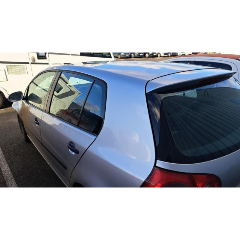 Platine feu arriere gauche VOLKSWAGEN GOLF 5 d’occasion