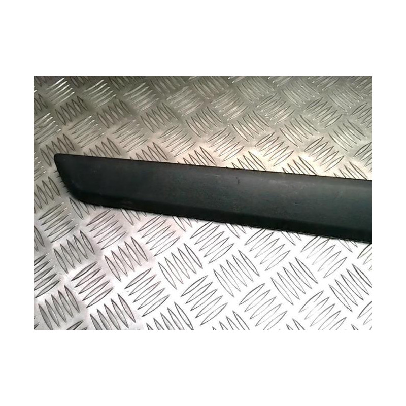 Baguette de porte avant gauche RENAULT KANGOO 2 PHASE 1 d’occasion