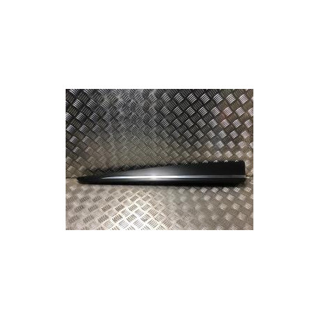 Baguette de porte avant gauche RENAULT CLIO 4 PHASE 1 d’occasion