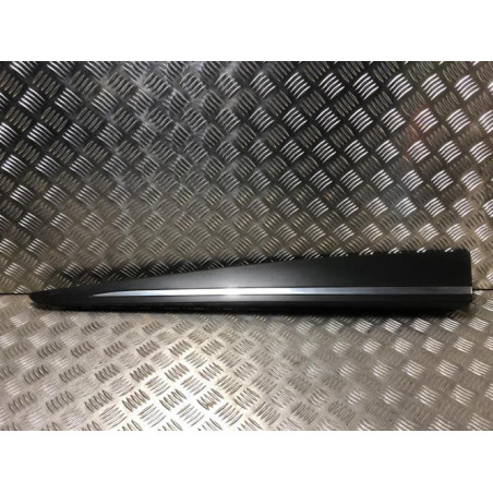 Baguette de porte avant gauche RENAULT CLIO 4 PHASE 1 d’occasion