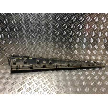 Baguette de porte avant gauche RENAULT CLIO 4 PHASE 1 d’occasion