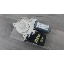 Moteur leve vitre avant droit VOLKSWAGEN TOURAN 1 PHASE 1 d’occasion