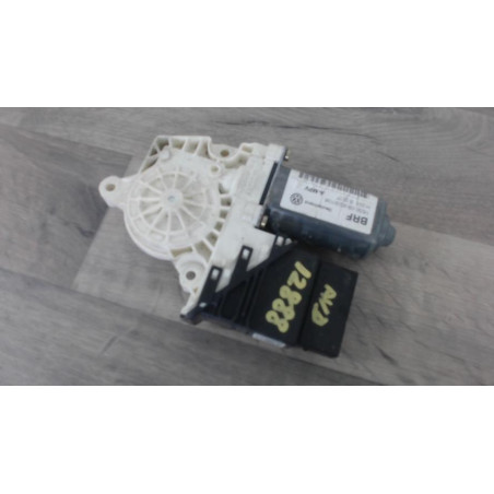 Moteur leve vitre avant droit VOLKSWAGEN TOURAN 1 PHASE 1 d’occasion