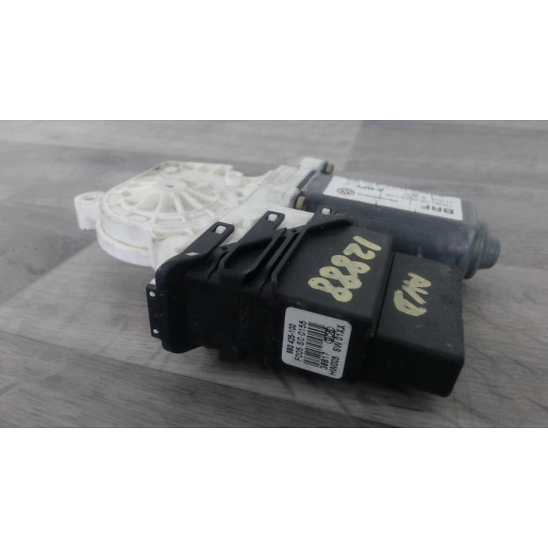 Moteur leve vitre avant droit VOLKSWAGEN TOURAN 1 PHASE 1 d’occasion