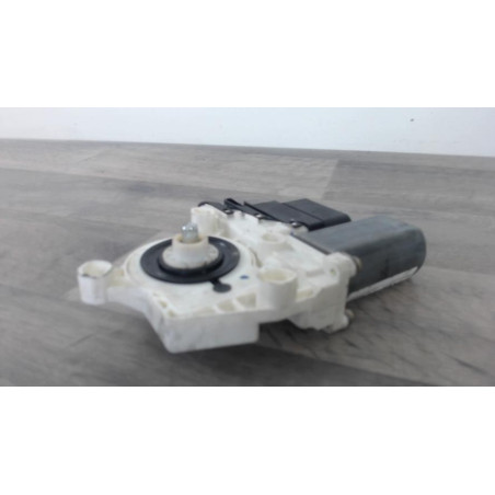 Moteur leve vitre avant droit VOLKSWAGEN TOURAN 1 PHASE 1 d’occasion